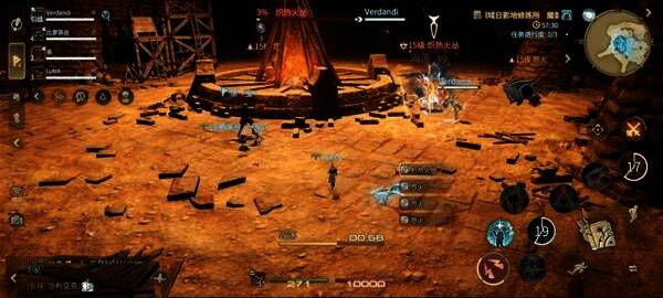 炽热火丛战斗场景，角色正在进行火流躲避操作