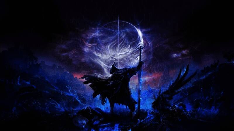 游戏总监石崎纯也在接受采访的画面，背景为《艾尔登法环：黑夜君临》游戏场景