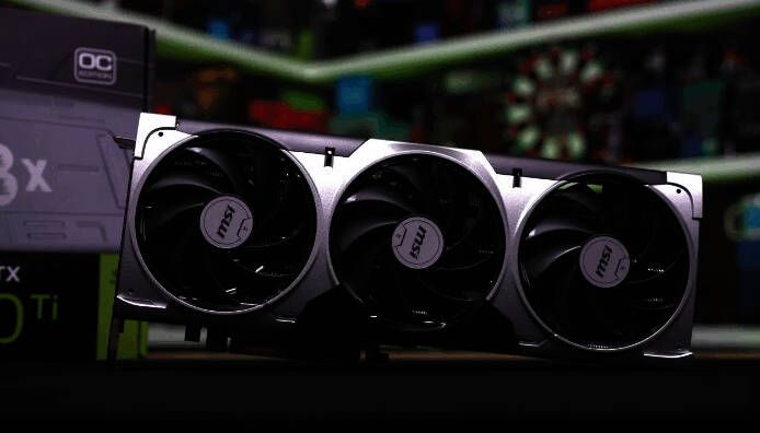 英伟达RTX 50系列显卡产品全家福展示图