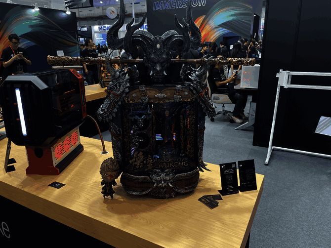 侧面视角展现完整结构设计，层次分明、立体感强烈