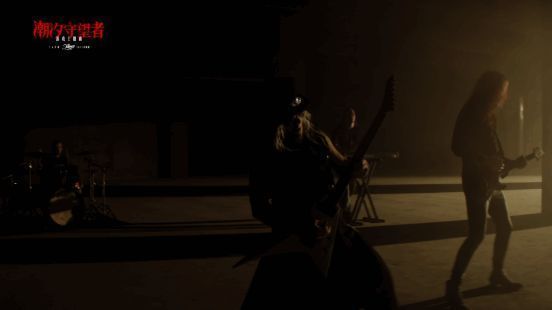 游戏在全球多个国家榜单名列前茅的宣传海报