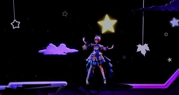 情侣角色在海岛浪漫场景中互动，背景粉色调营造甜蜜氛围