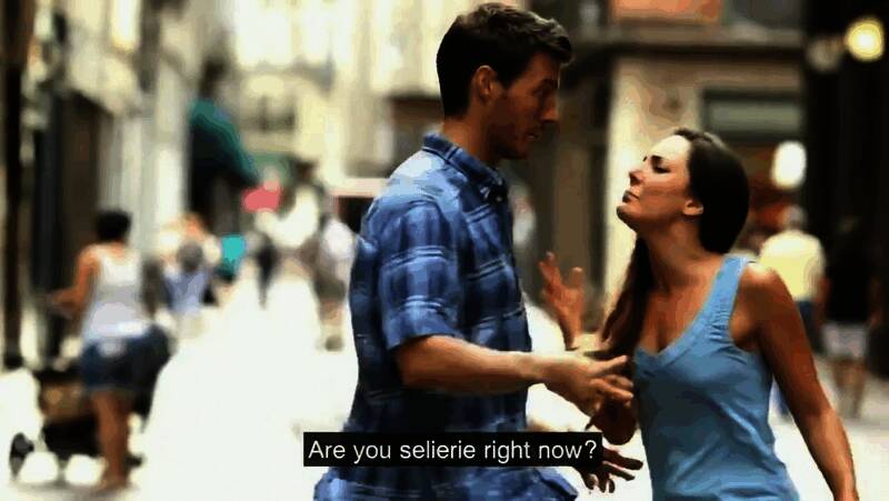 AI视频中的特写镜头，女生眼神中充满失望与不可置信