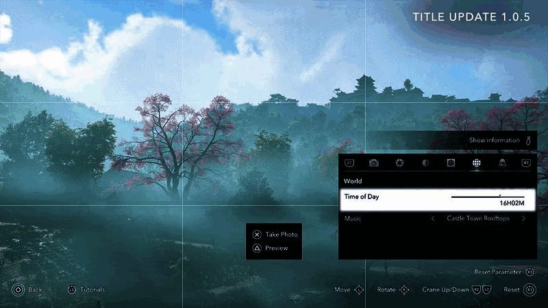 角色在建筑间灵活跳跃，展示流畅的跑酷动作与新动画细节
