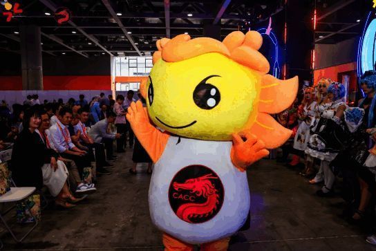 游戏测试界面截图，显示丰富的任务与探索内容