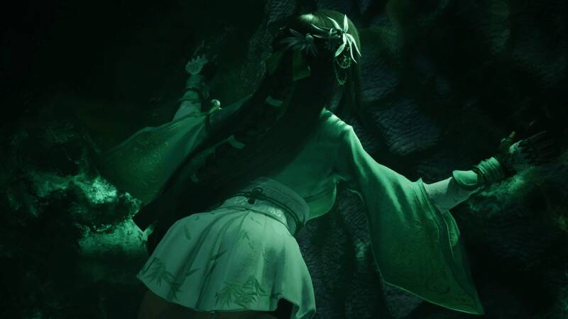 不同角度展示服装材质与光影效果，整体风格统一协调