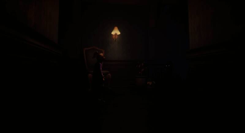 游戏画面中，索菲紧握泰迪，周围环境模糊不清，仅有微弱光线照亮前方路径