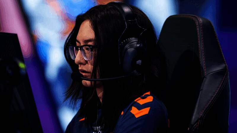 Florescent发布声明截图，文字清晰展示其否认指控并寻求法律帮助