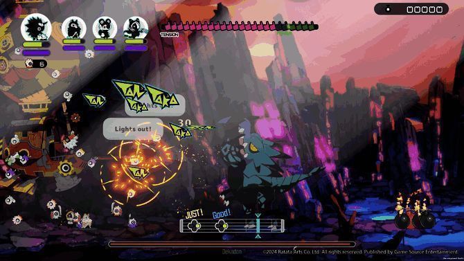 战斗界面截图，角色在节奏律动中发起攻击