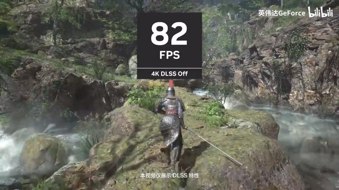 游戏场景中一名女侠手持长剑，身披古风战甲，背景是阴沉的古代城镇