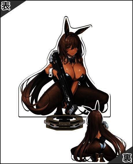 旋转底座展示图，卡牌稳固且可自由转动