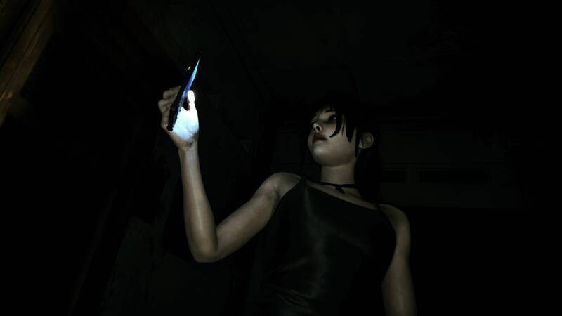 琳达进入灵界世界，周围漂浮着模糊不清的亡者幻影，画面充满神秘感