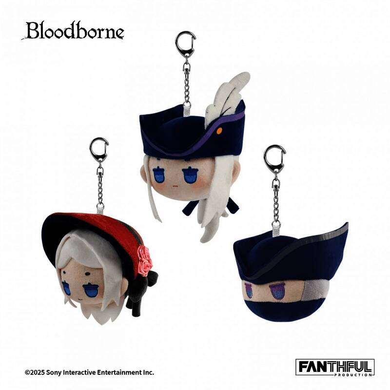 三款Q版毛绒挂件合集：猎人、人偶与玛利亚可爱造型展示