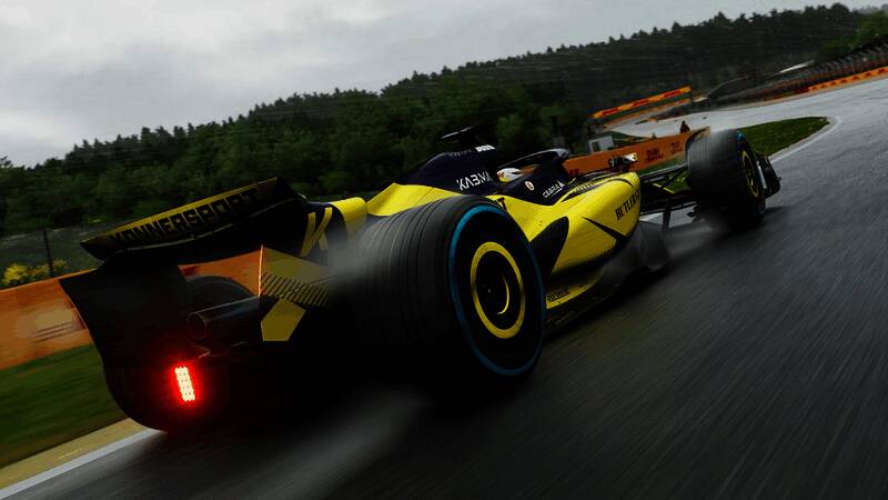 F1 25游戏封面，赛车疾驰在赛道上，背景为高速摄影镜头下的赛车竞速场景