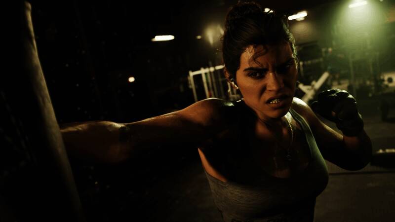 露西亚身穿黑色紧身衣，眼神坚定地望向前方