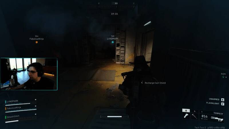 《Arc Raiders》场景三：高科技武器交火瞬间