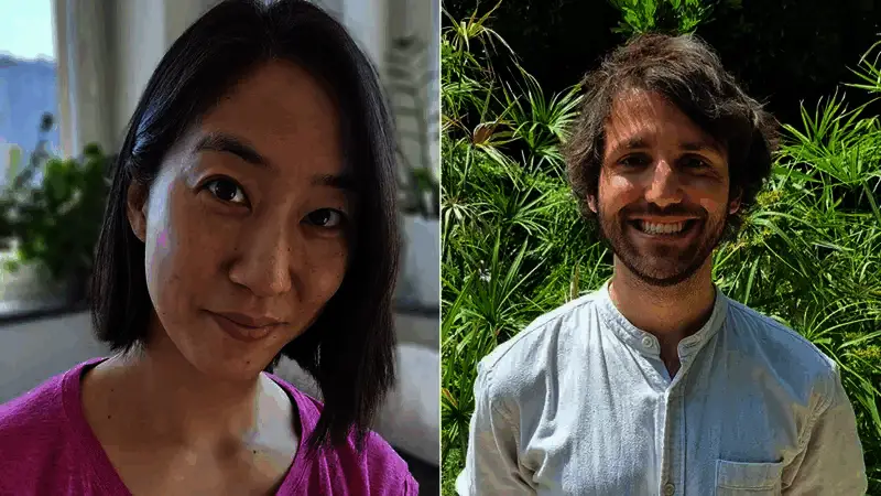 Jennifer Svedberg-Yen在家隔离期间收到Broche的消息，正对着麦克风录音测试