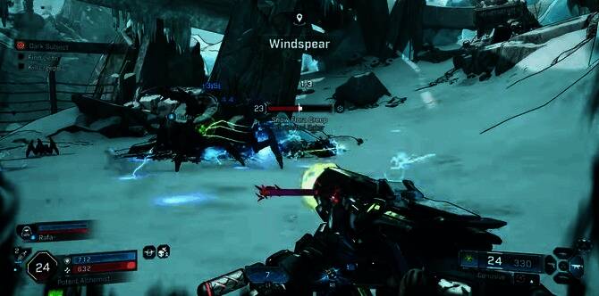 游戏实机画面，展现四人小队协同作战场景，环境细节丰富