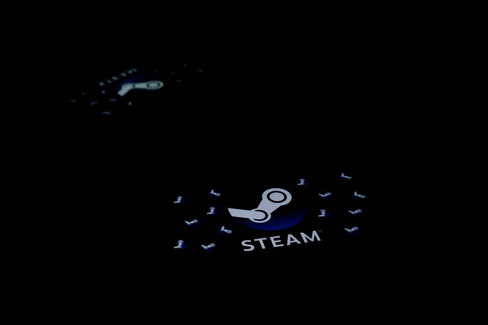 Steam私信截图，盗号者留言称要再次盗回账号