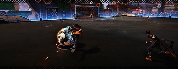 开发团队幕后工作照，展示设计草图与角色模型