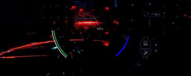 解限机游戏中飞景机甲在战场中隐身突袭敌方机甲的战斗画面，光影效果极具未来科技感