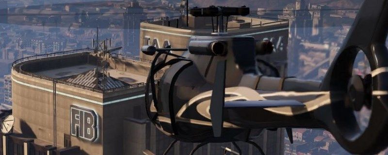 GTA5游戏中玩家在城市街头使用秘籍后角色状态发生变化的界面截图，手机拨号界面清晰可见