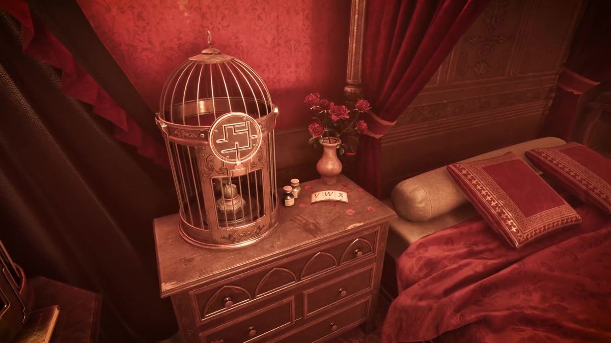 玩家角色手持钥匙站在密室门前，表情专注