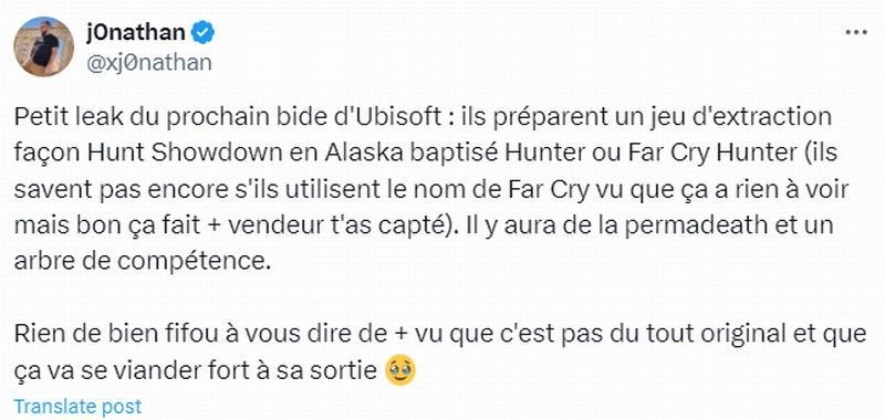 概念艺术图展示一名全副武装的玩家角色在雪地中潜行，远处有废弃建筑和极光闪烁，营造出寒冷而神秘的氛围