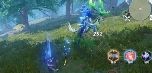 战斗界面截图，显示卤阿鹿释放扇形眩晕技能的红色预警区域，玩家正在侧身绕行