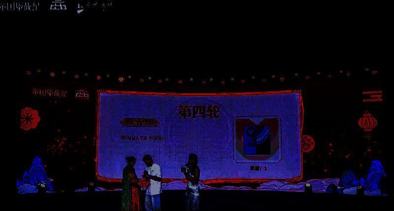 玩家参与海盗桶游戏，桶中飞出大量奖券，现场欢呼不断