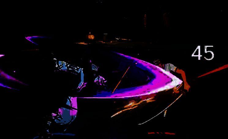 玩家操控龙马在竞技场中连招压制对手，血条快速下降，战斗评分达到S级