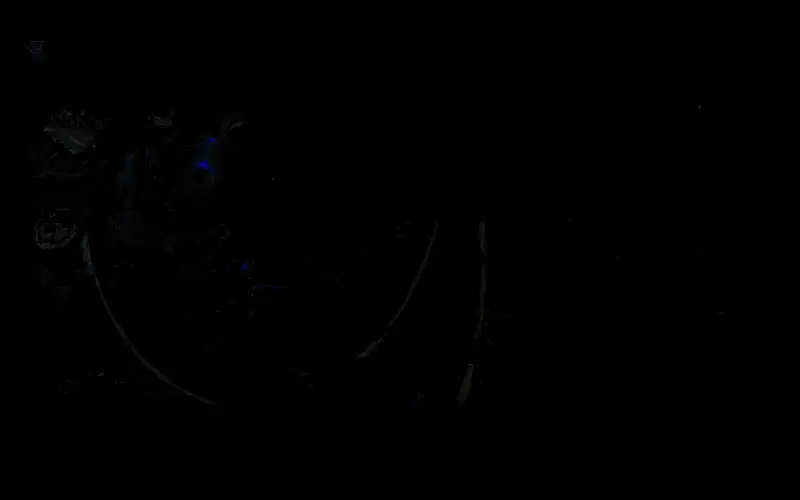 追踪者在BOSS战中钩索飞跃，队友倒地，画面紧张刺激