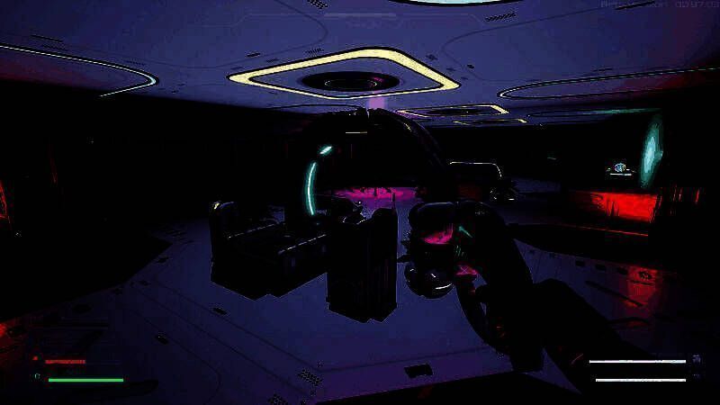 玩家角色在小行星表面行走，身穿宇航服手持探测设备，背景是破损的空间站残骸和旋转的行星