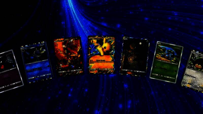 《宝可梦集换式卡牌Pocket》游戏主界面展示，卡牌对战场景华丽，背景为经典宝可梦角色形象