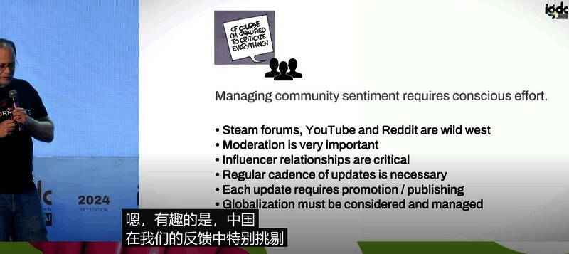 《风暴之门》战斗实机画面，两支机械化部队在城市废墟中激烈交火，空中有无人机支援，地面单位密集推进