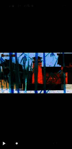 切换至横屏后的播放画面，显示宽屏观影效果