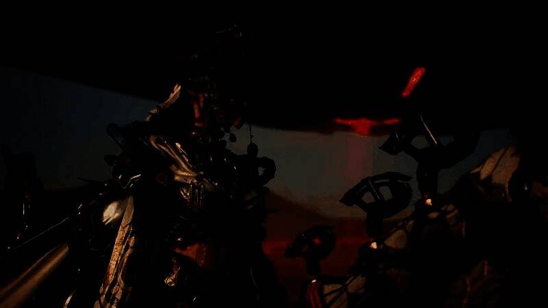 概念艺术图展示机械玛卡的多种形态，包括类狼型、飞行型与重型战斗单位，细节丰富