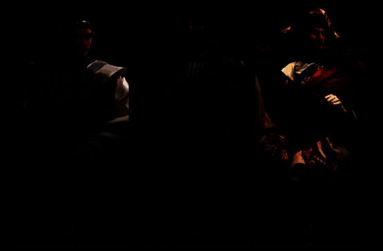 新英雄诸葛亮立绘，手持羽扇，目光睿智，身披汉制长袍