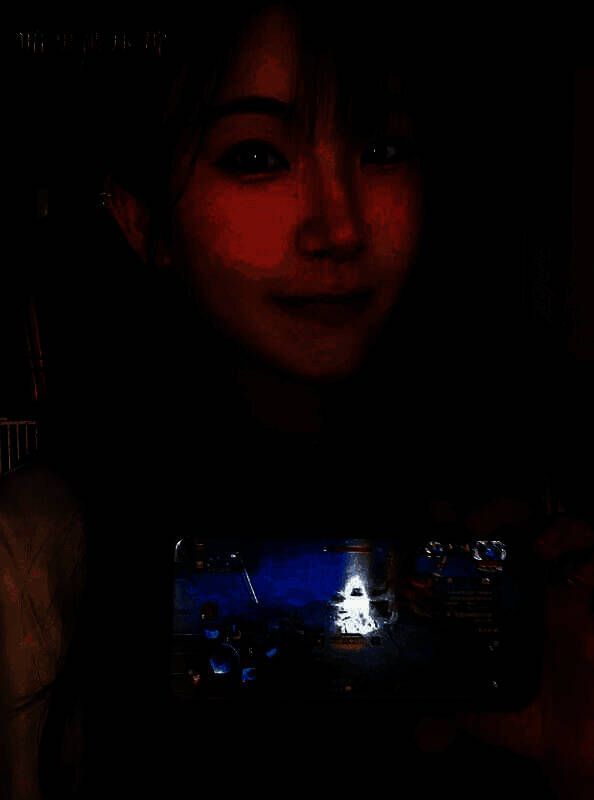 苛樂酱游戏内角色展示，身穿精美时装，背景为威斯特玛城