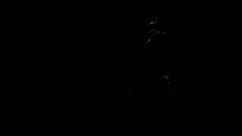 冥婚仪式场景，新娘头戴红盖头，周围燃起幽蓝色火焰