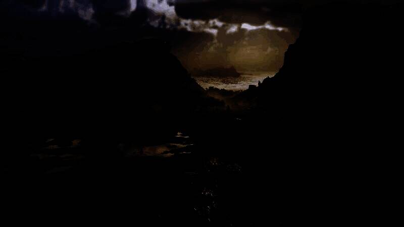 玩家角色站在高处俯瞰城市的场景，身穿罗马官服，背景为正在建设中的港口与仓库群