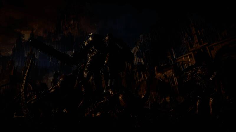 游戏中主角泰图斯身着标志性动力装甲，在废墟星球上与巨型混沌敌人激烈交战，背景爆炸火光冲天，展现宏大战斗场面