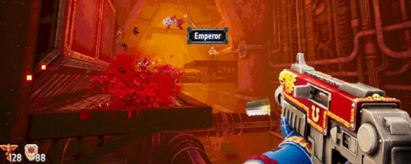 《战锤40K：爆矢枪 复仇之言》游戏封面图，展示主角手持巨大爆矢枪，背景为战火纷飞的星际战场，充满末世科幻感