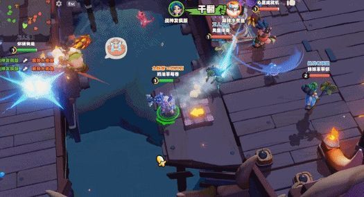 ‘船长勾勾勾’玩法界面，玩家操控角色在限定区域内进行钩子拉扯对战