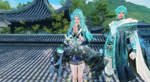 《天下》手游新时装【赤橙初心】女性角色展示，身穿橘红色刺绣长裙，毛茸茸狐狸耳点缀头顶，整体风格融合原始部落与梦幻元素