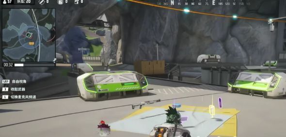 《远光84》玩家在资源区边缘潜伏，准备对进入的敌人发动突袭