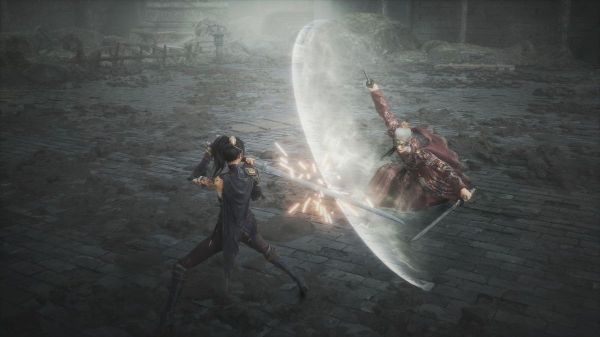 地下溶洞场景，荧光菌类遍布岩壁，主角在迷雾中谨慎探索，环境细节极为丰富