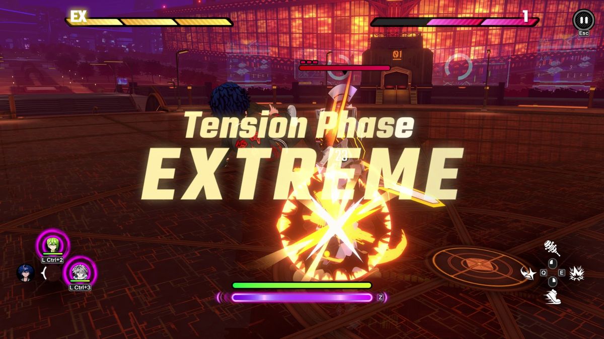 战斗UI界面展示，包含技能栏、血量条与合作技提示