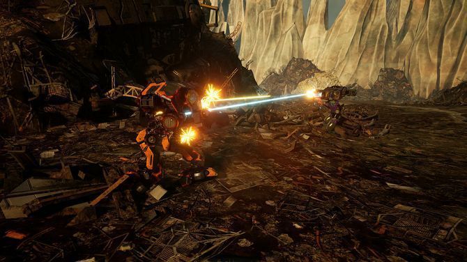 玩家在Arena Mode中激烈对战的瞬间，两台重型机甲近距离互轰，火花四溅，背景为崩塌的工业建筑群