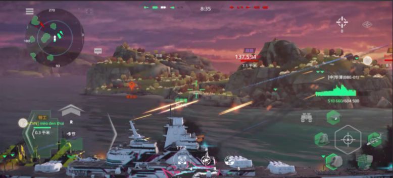 华清号在海战中与其他战舰协同作战，雷达扫描波覆盖大片海域，信息实时共享